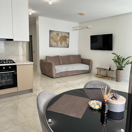 Жк Great Britain Apartment Lviv Extérieur photo